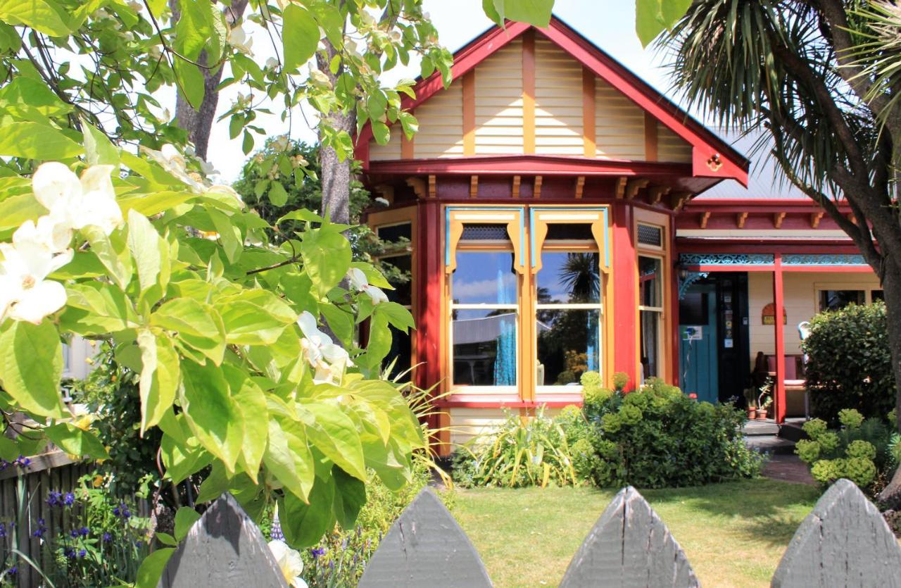 Chester St Backpackers Christchurch Exterior photo