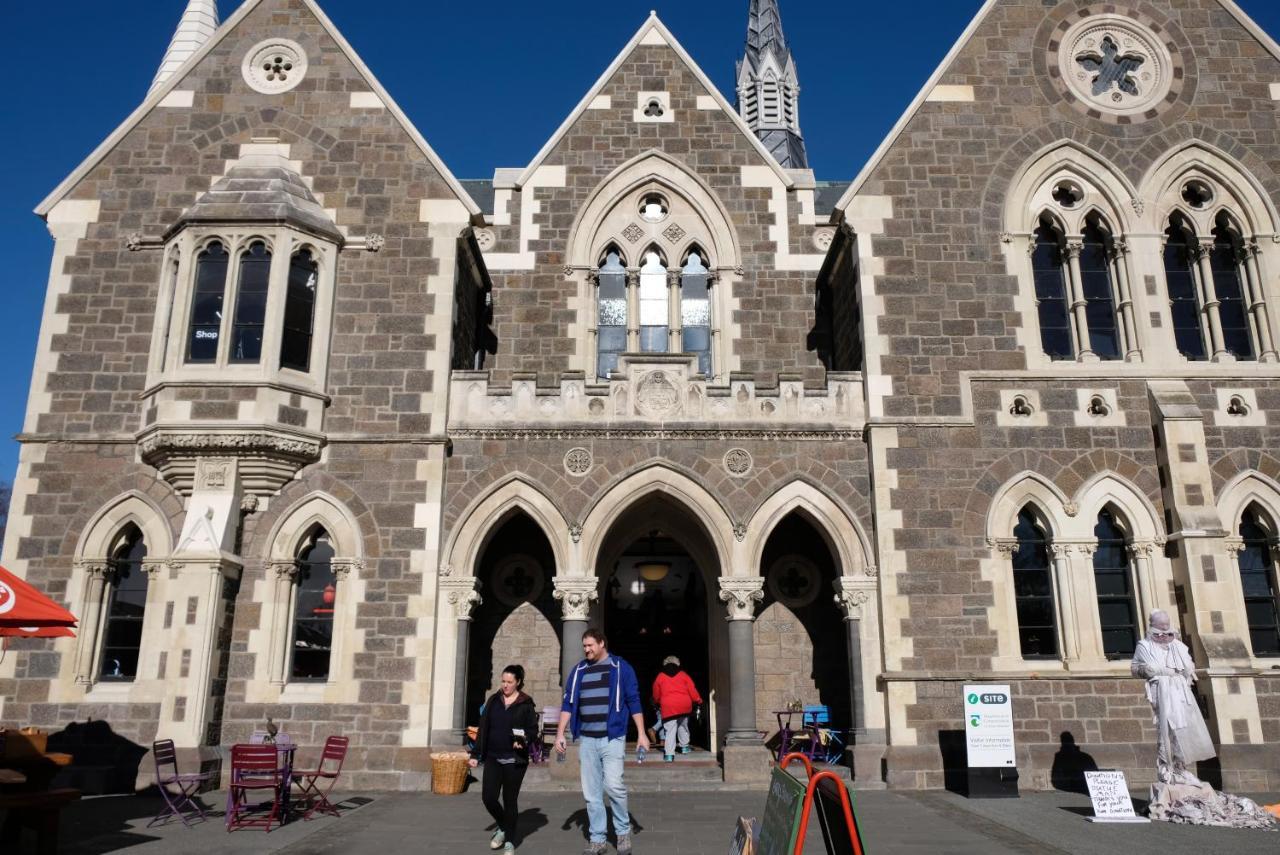 Chester St Backpackers Christchurch Exterior photo