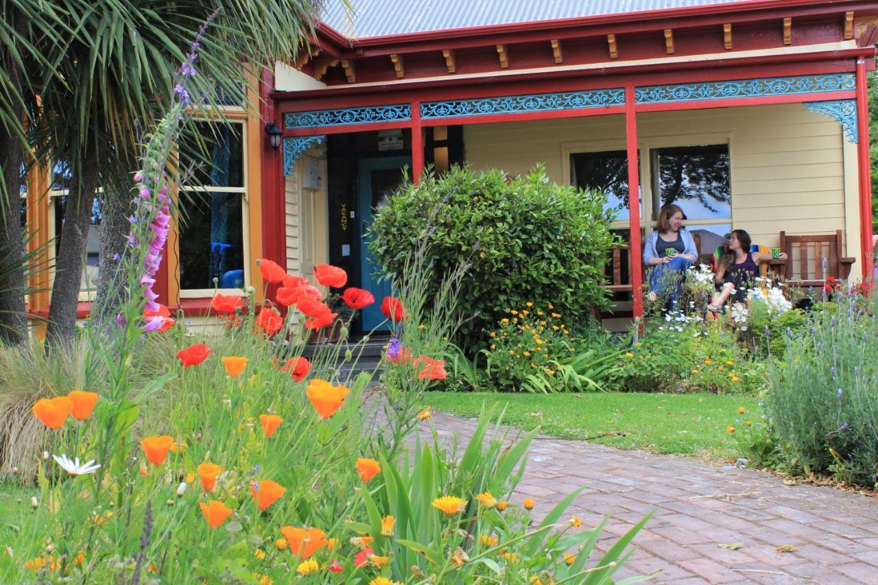 Chester St Backpackers Christchurch Exterior photo