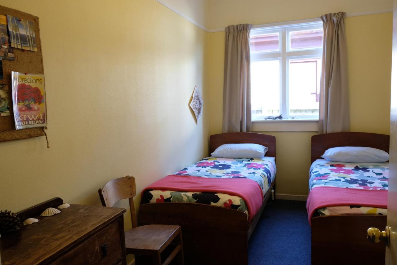 Chester St Backpackers Christchurch Exterior photo